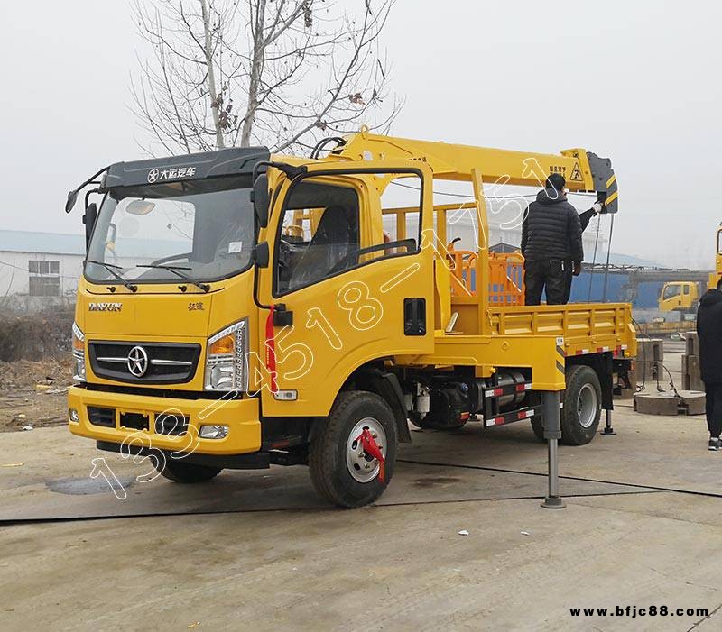 5-18噸后八輪隨車吊隨車起重機(jī)生產(chǎn)廠家