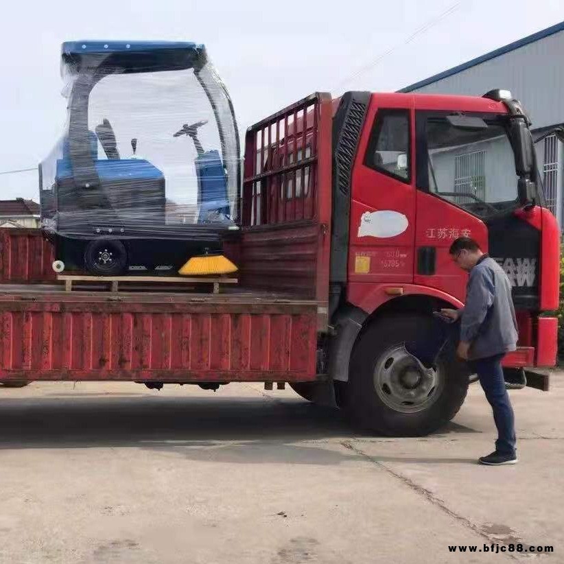 防城港駕駛式掃地車 柳寶LB-1460電動掃地車 駕駛式電動清掃車 環衛清掃車工廠、醫院道路用掃地車