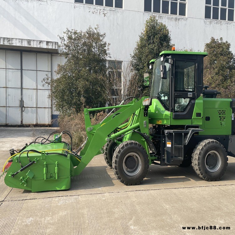 裝載機(jī)清掃車 亞歐重工 S930小型清掃車 大型廠區(qū)掃路機(jī) 石子砂石清掃車 高速養(yǎng)護(hù)清掃車